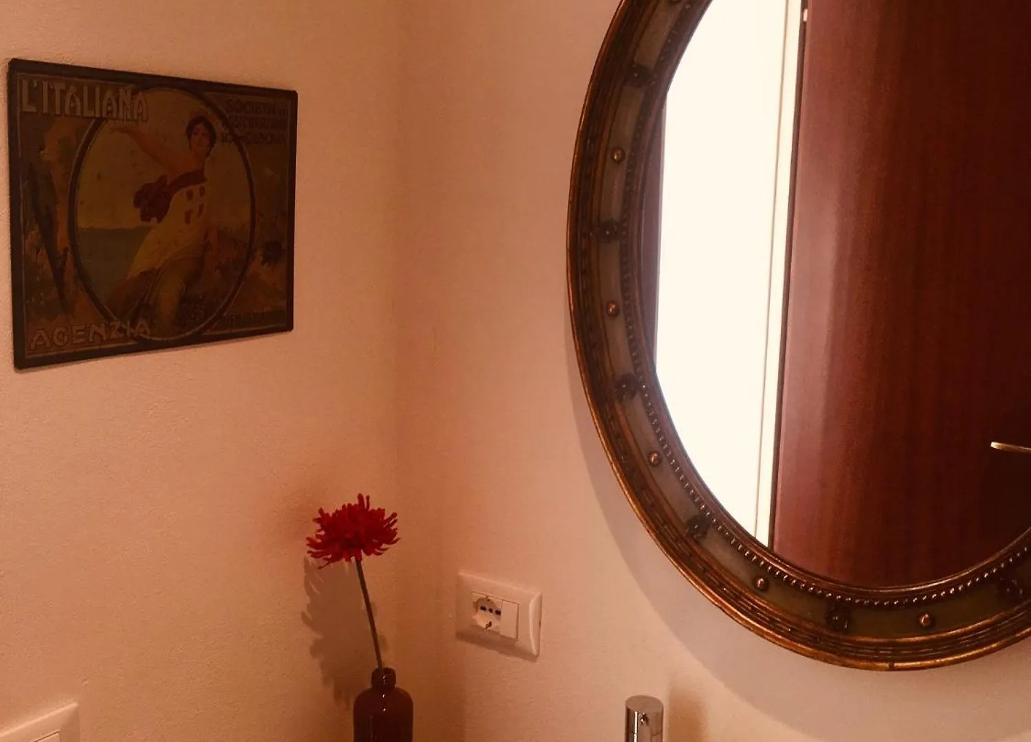 Apartment Appartamento Ibisco Porto Valtravaglia Italy